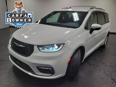 2023 Chrysler Pacifica Touring