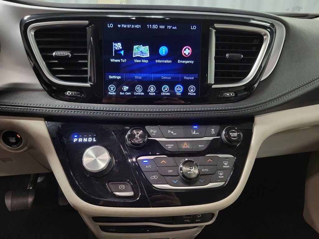 2017 Chrysler Pacifica Hybrid Platinum