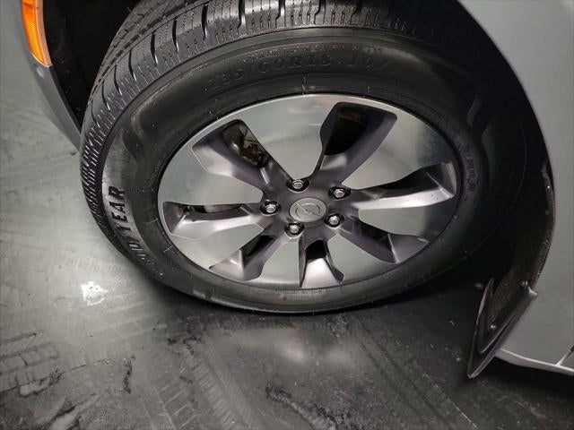 2017 Chrysler Pacifica Hybrid Platinum