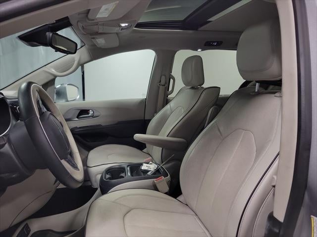 2017 Chrysler Pacifica Hybrid Platinum