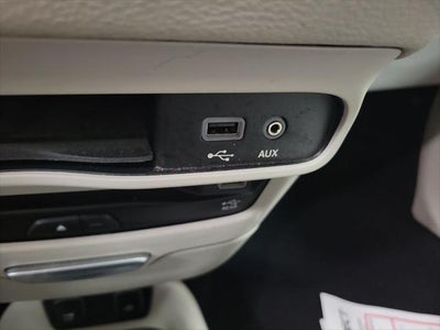 2017 Chrysler Pacifica Hybrid Platinum