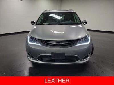 2017 Chrysler Pacifica Hybrid Platinum