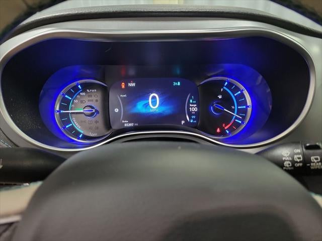 2017 Chrysler Pacifica Hybrid Platinum