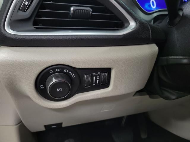 2017 Chrysler Pacifica Hybrid Platinum