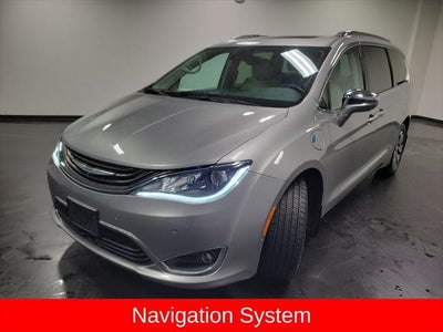 2017 Chrysler Pacifica Hybrid Platinum