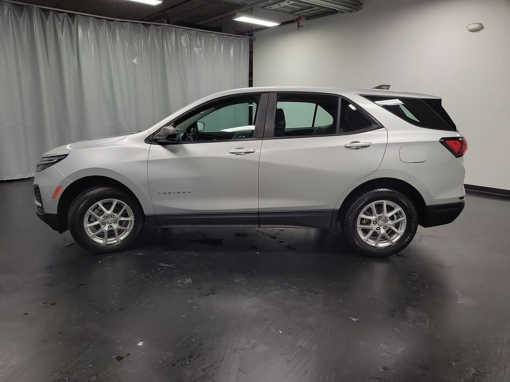 2022 Chevrolet Equinox LS