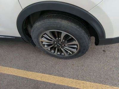 2019 Lincoln Nautilus Select