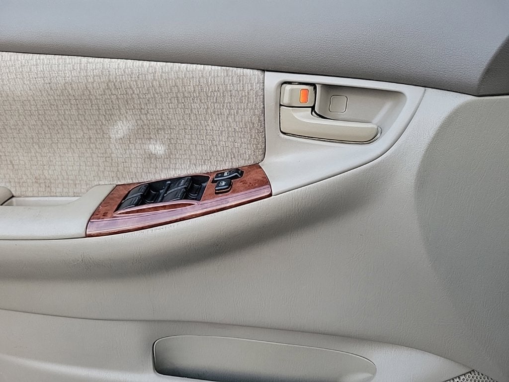2004 Toyota Corolla LE