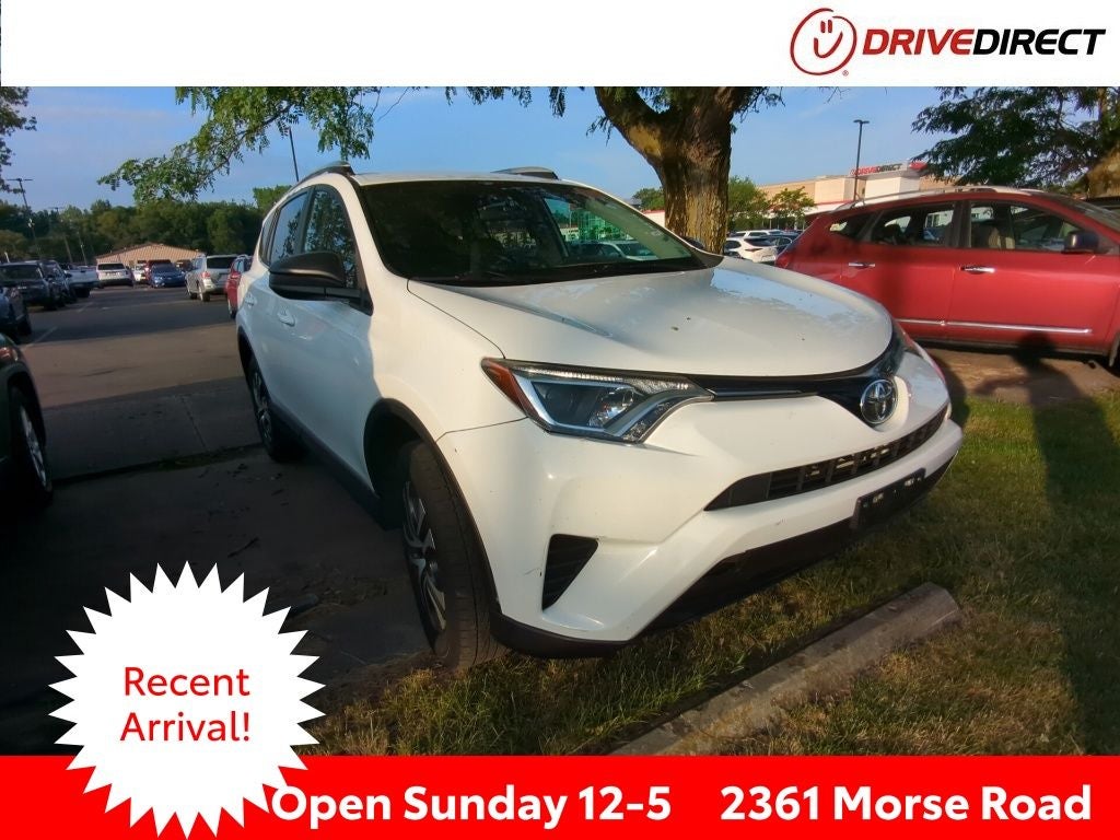 2016 Toyota RAV4 LE AWD photo