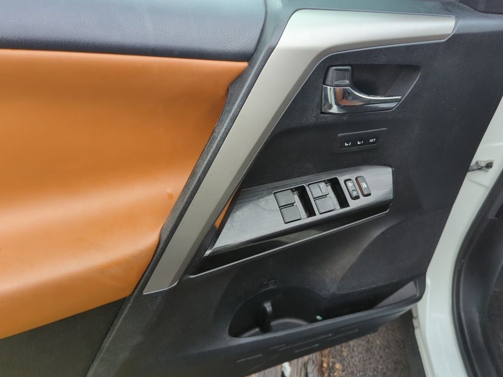 2017 Toyota RAV4 Limited