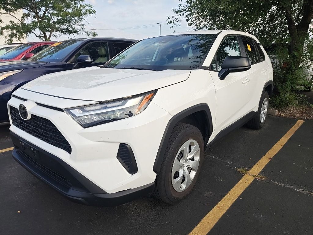 2023 Toyota RAV4 LE