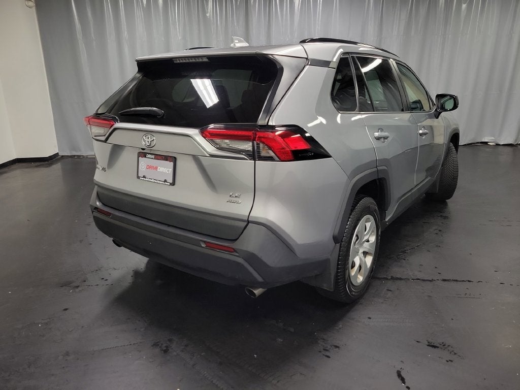 2020 Toyota RAV4 LE