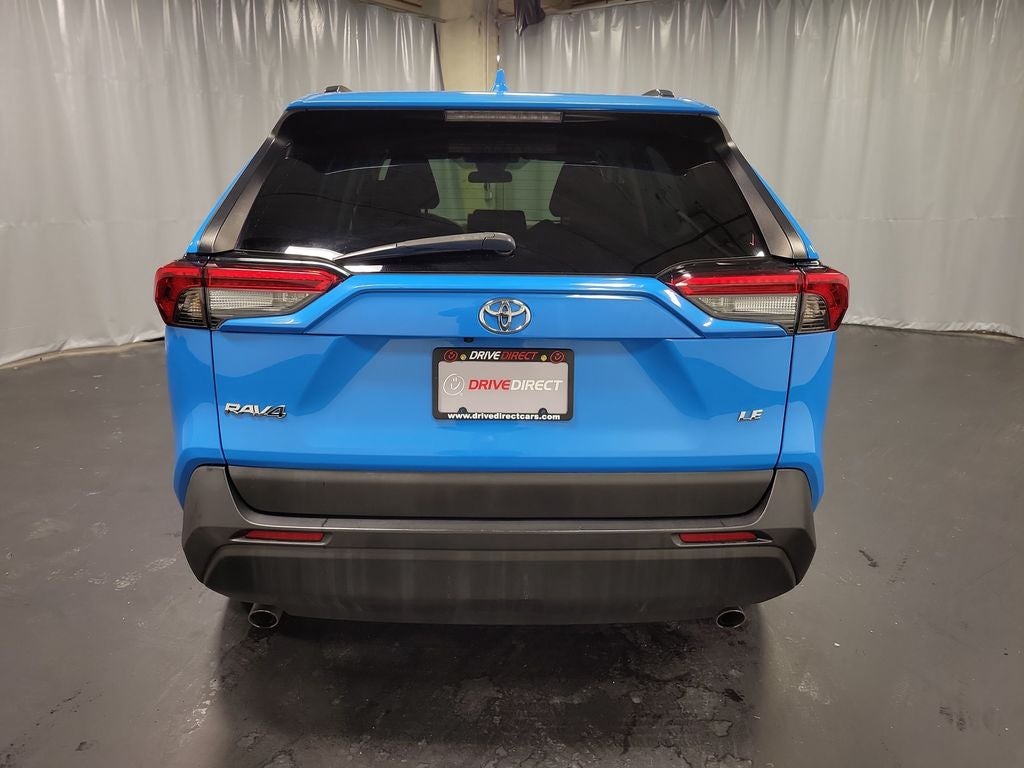 2021 Toyota RAV4 LE
