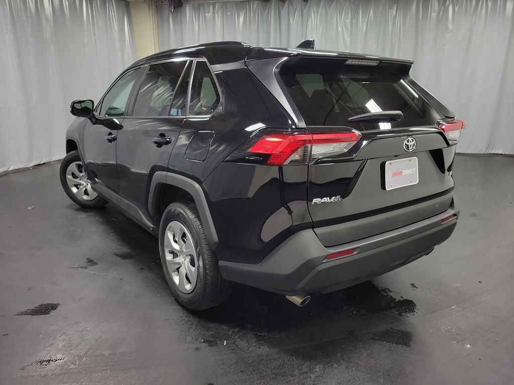 2020 Toyota RAV4 LE