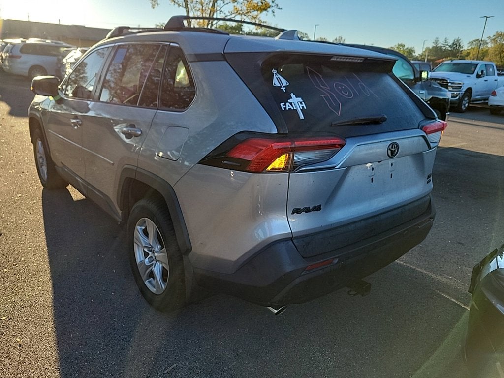 2020 Toyota RAV4 XLE