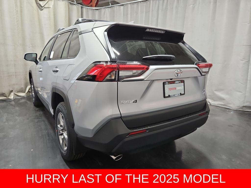 2025 Toyota RAV4 XLE