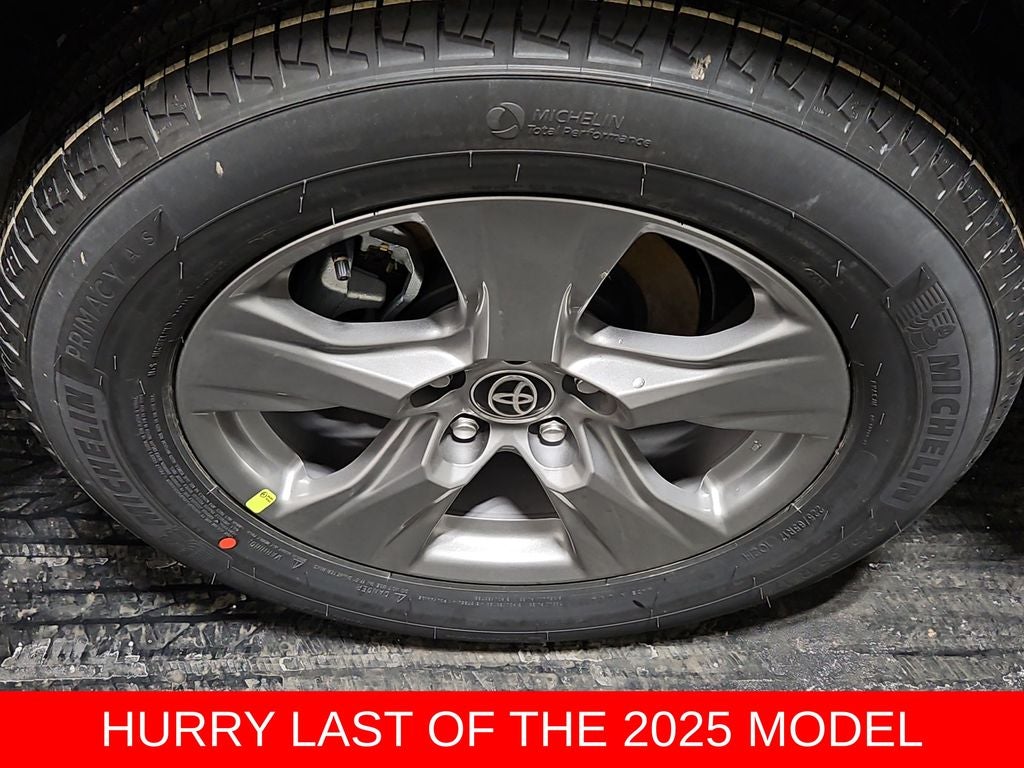 2025 Toyota RAV4 XLE