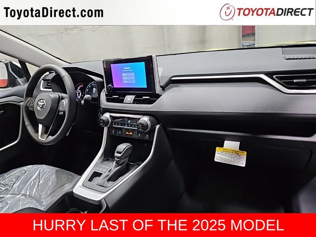 2025 Toyota RAV4 XLE