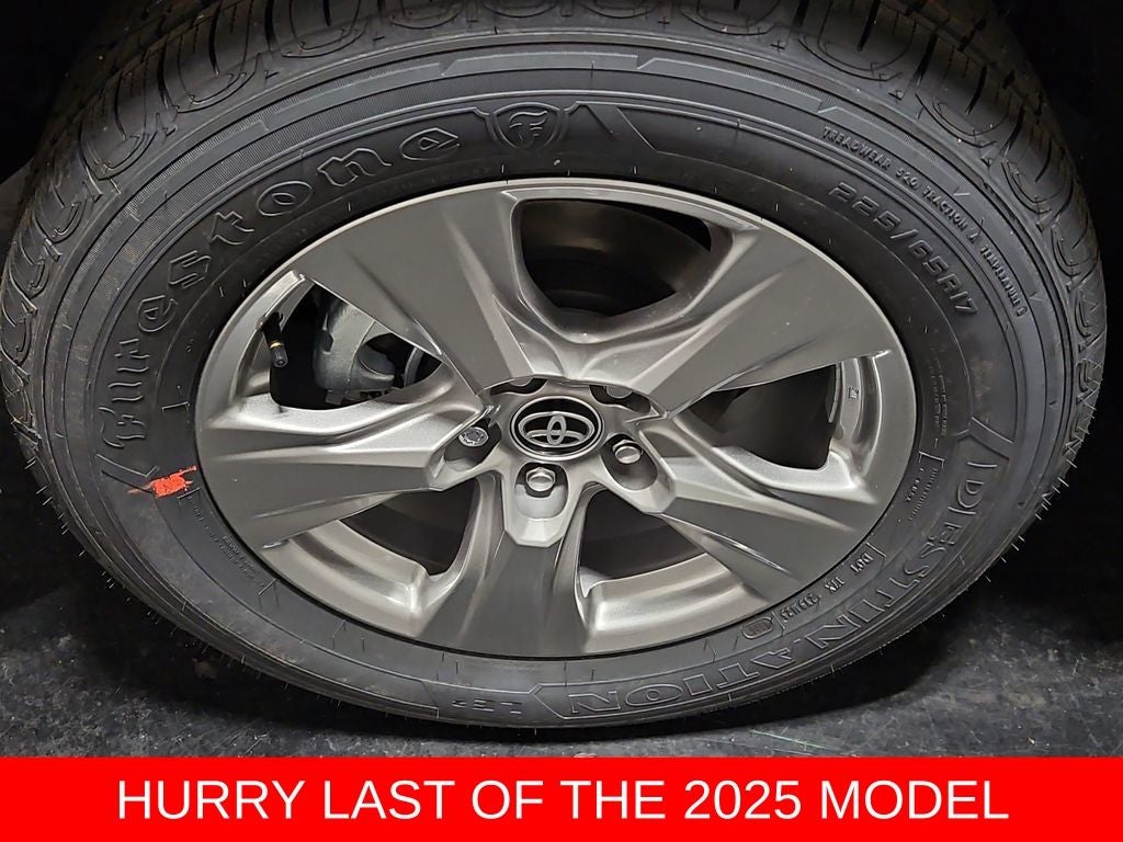 2025 Toyota RAV4 XLE