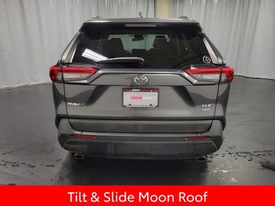 2020 Toyota RAV4 XLE