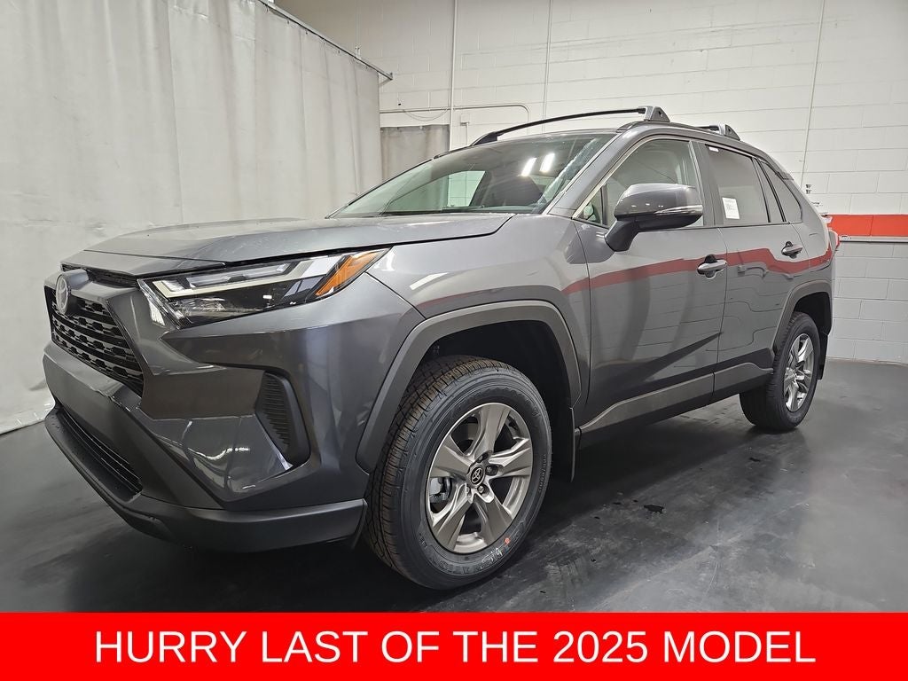2025 Toyota RAV4 XLE