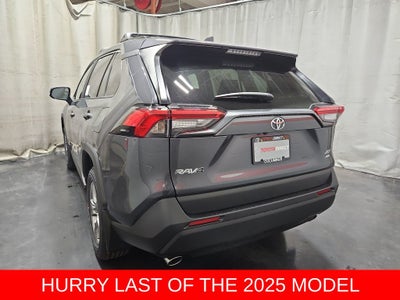 2025 Toyota RAV4 XLE