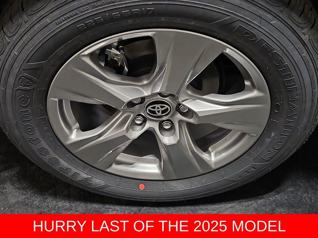 2025 Toyota RAV4 XLE