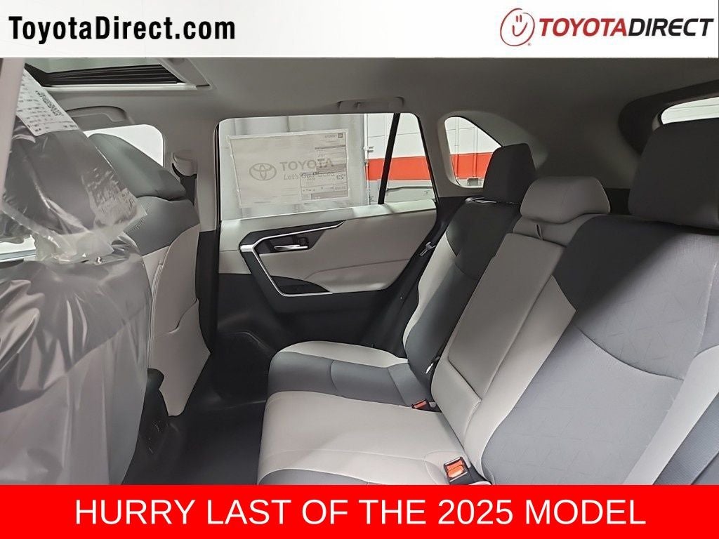 2025 Toyota RAV4 XLE
