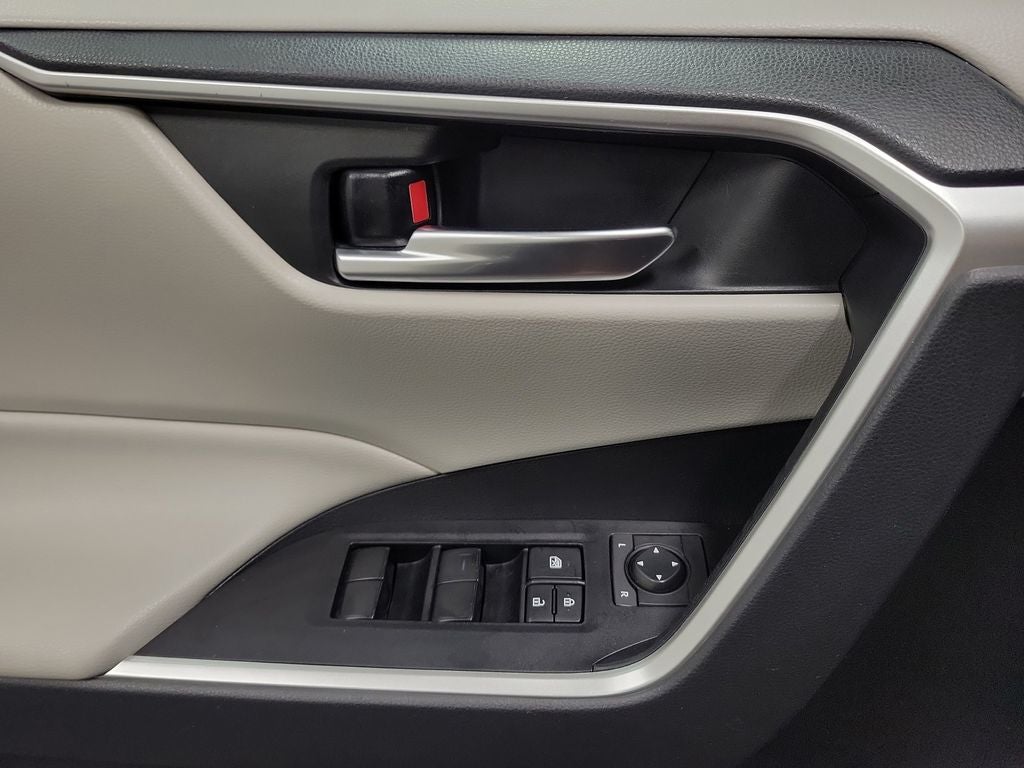 2019 Toyota RAV4 Hybrid XLE
