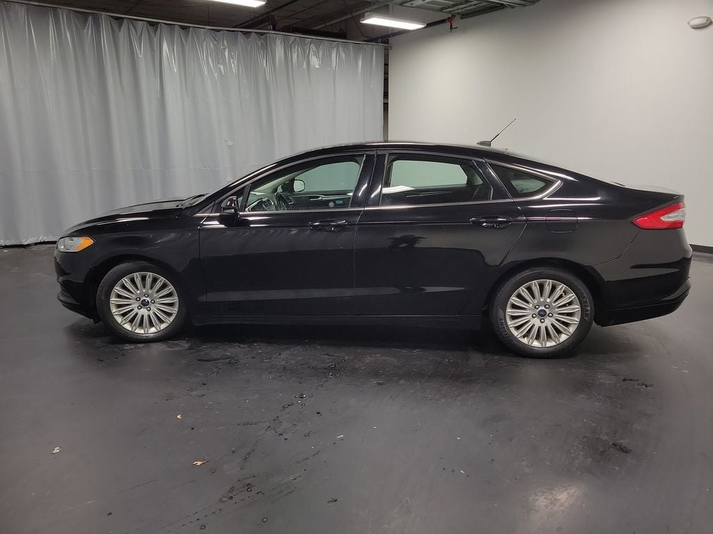 2016 Ford Fusion Hybrid SE