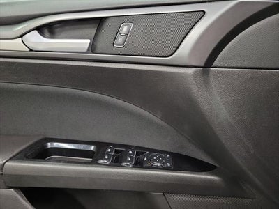 2016 Ford Fusion Hybrid SE