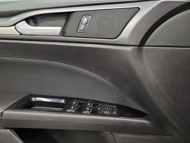 2016 Ford Fusion Hybrid SE