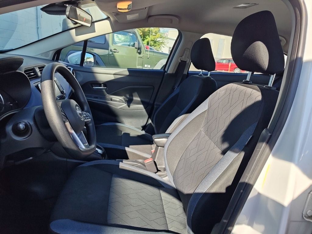 2024 Nissan Versa 1.6 SV