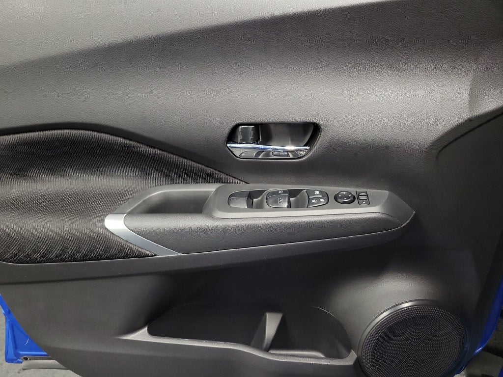 2022 Nissan Kicks SV