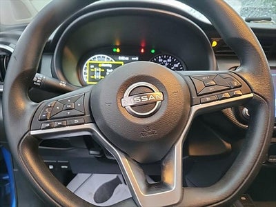 2022 Nissan Kicks SV