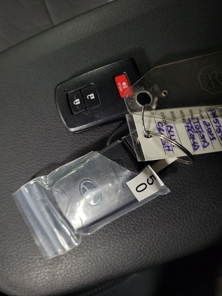 2023 Toyota Tacoma TRD Off-Road V6