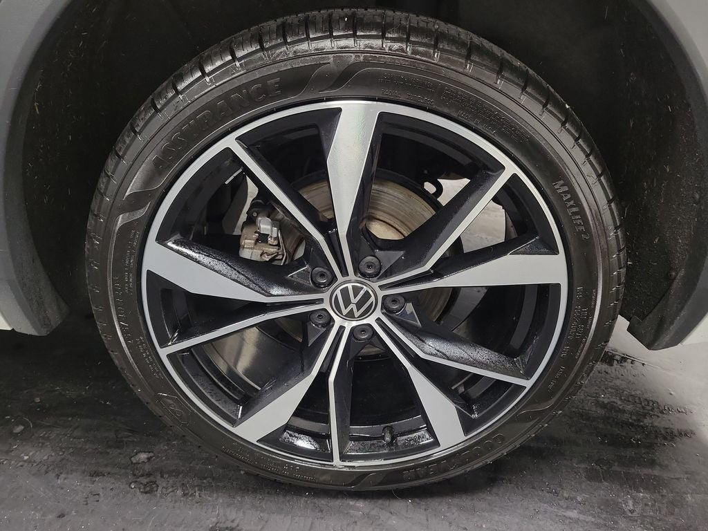2023 Volkswagen Tiguan 2.0T SEL R-Line