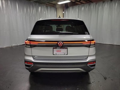 2025 Volkswagen Taos 1.5T SE
