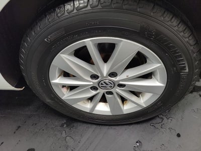 2015 Volkswagen Golf TSI S 4-Door