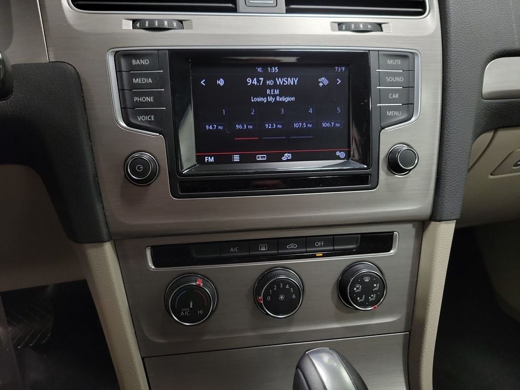 2015 Volkswagen Golf TSI S 4-Door