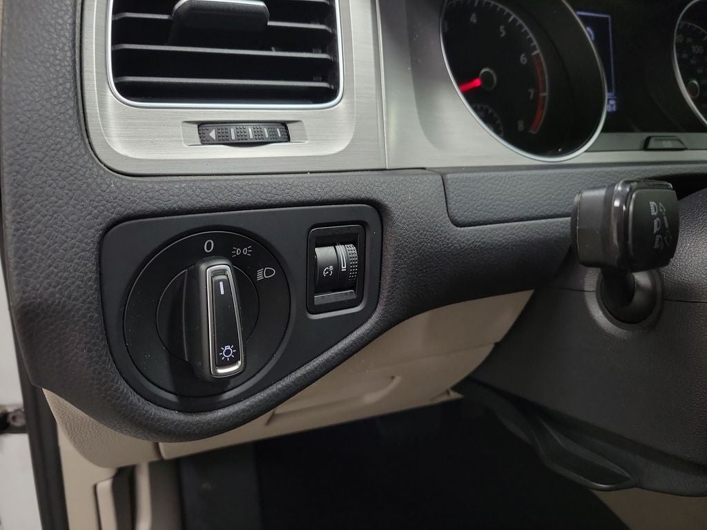 2015 Volkswagen Golf TSI S 4-Door
