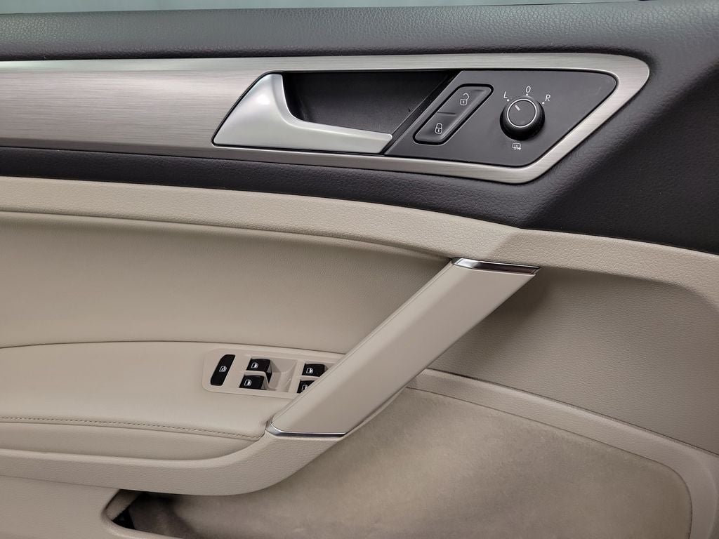 2015 Volkswagen Golf TSI S 4-Door