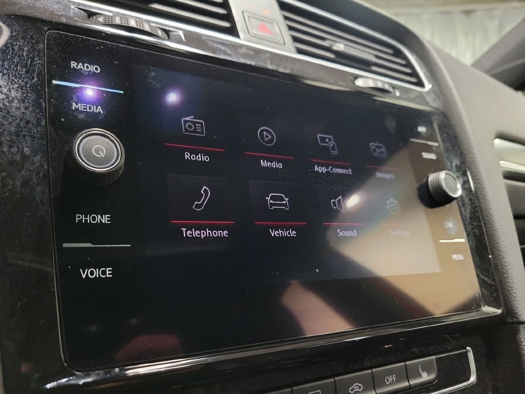 2018 Volkswagen Golf GTI 2.0T SE