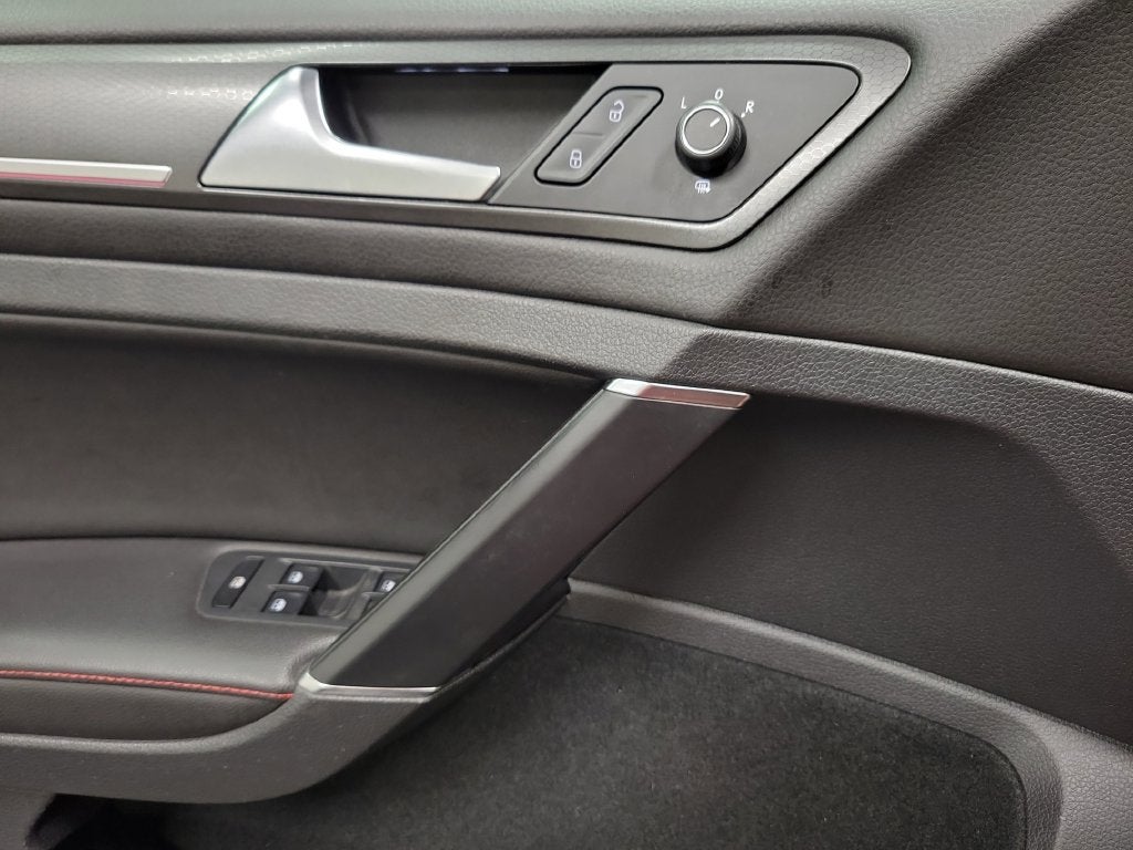 2018 Volkswagen Golf GTI 2.0T SE