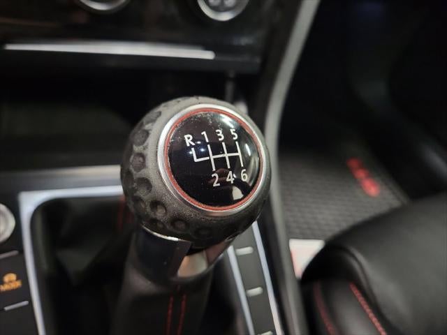 2018 Volkswagen Golf GTI 2.0T SE