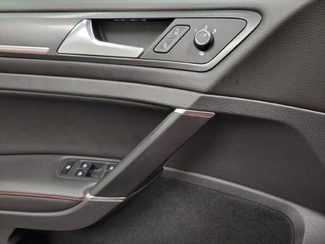 2018 Volkswagen Golf GTI 2.0T SE