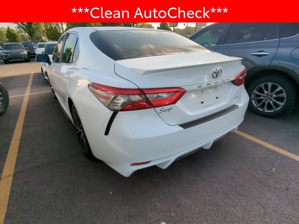 2018 Toyota Camry SE