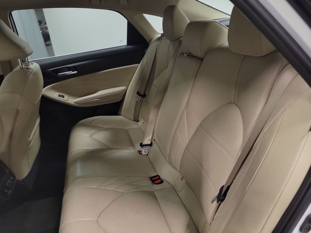 2019 Toyota Avalon Hybrid Limited