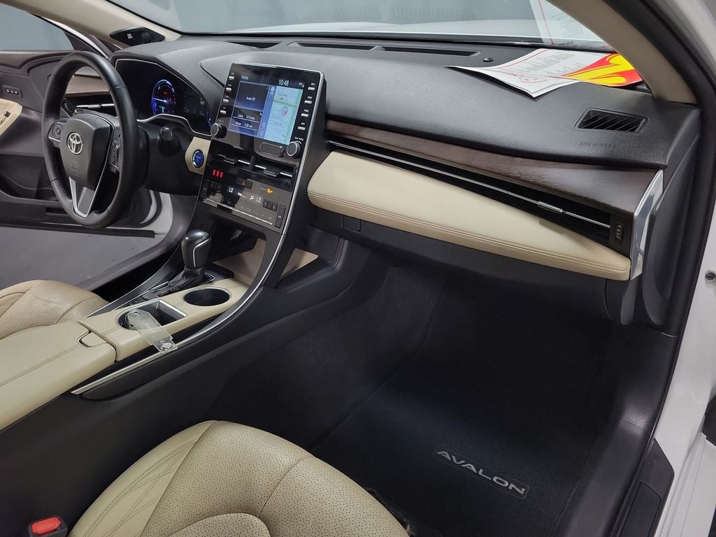 2019 Toyota Avalon Hybrid Limited