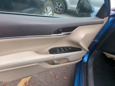 2019 Toyota Camry Hybrid XLE